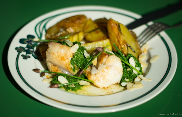 Medvehagymás salsa verde – immunerősítő bomba halhoz, húsokhoz, hamburgerhez, szendvicsre…