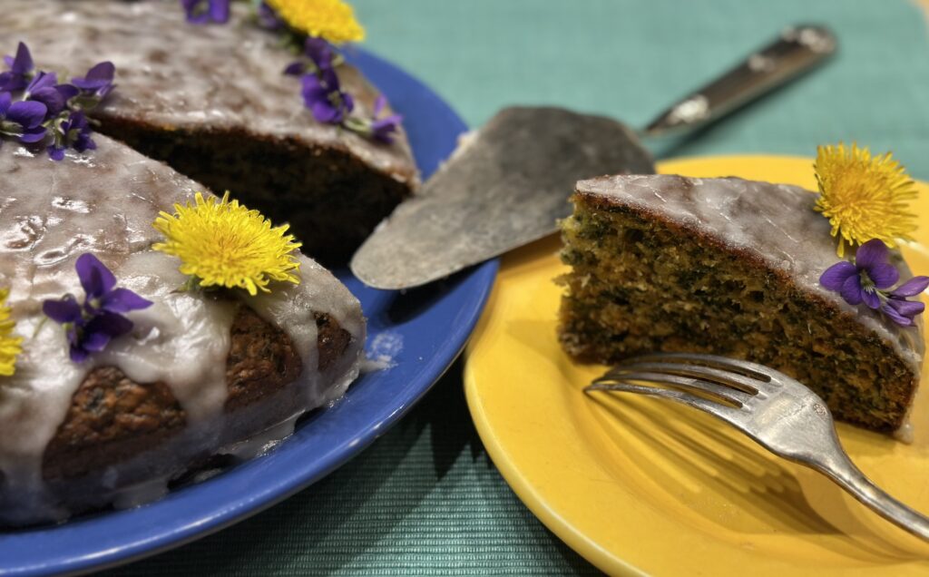 Csalános, pitypangos, citromos torta